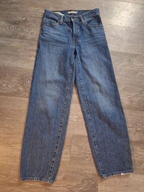 American Eagle Outfitters Women's Baggy Dad Blue Straight-Leg Jeans